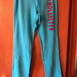 NWT- Hollister Comfortable sweats